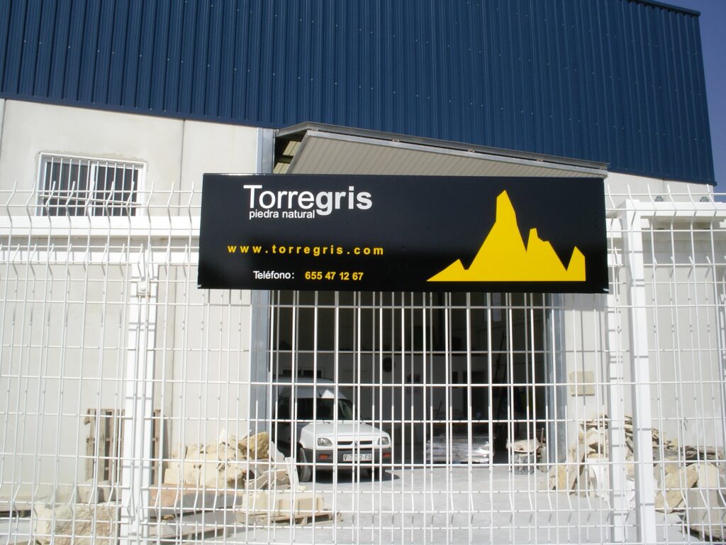 entrada al taller de Torregris